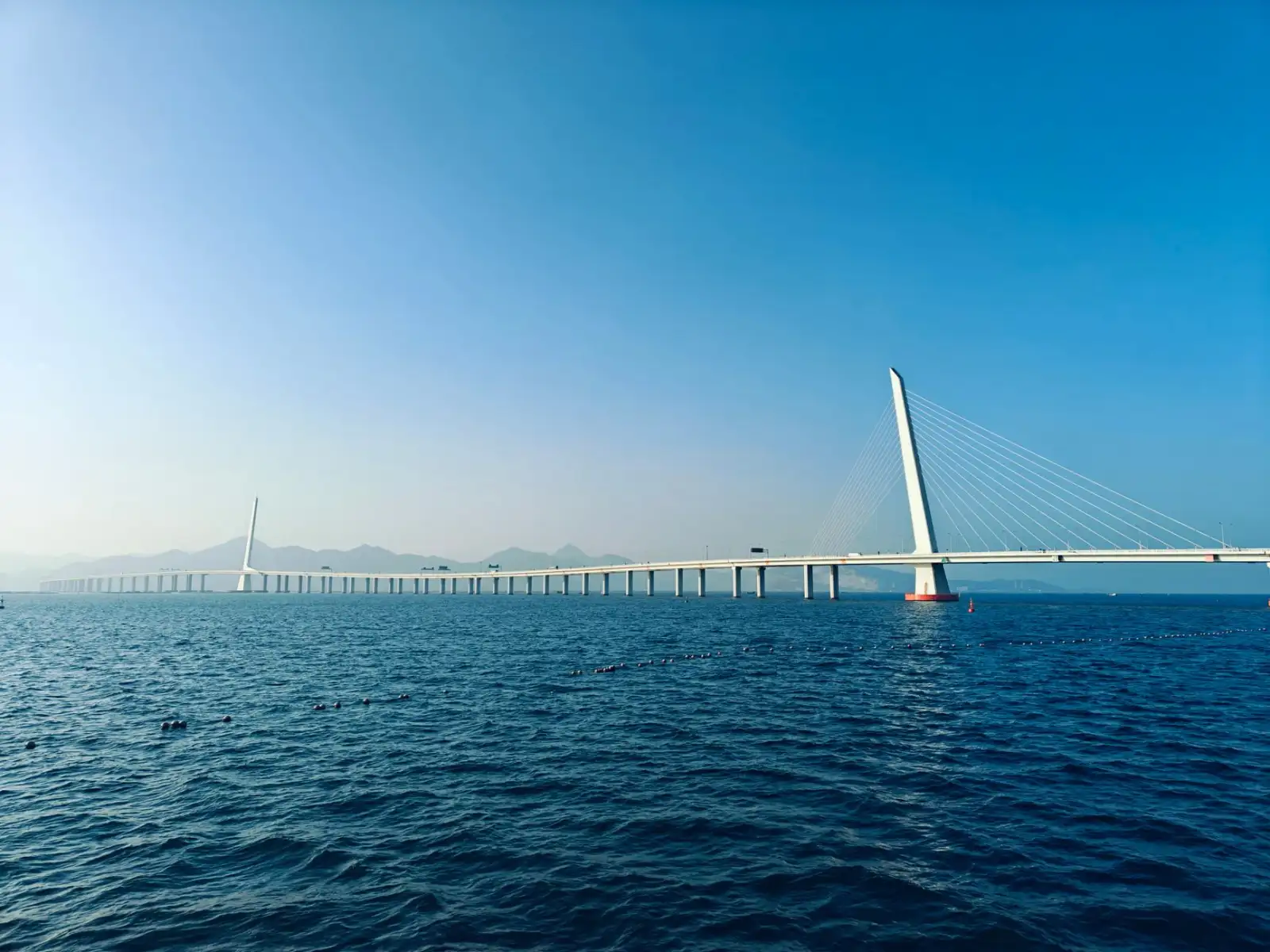 济宁艺祥石雕厂工艺雕塑制作流程与石材选型要点解析