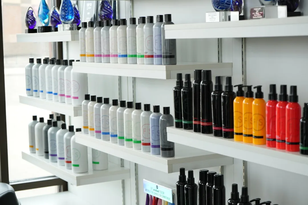 石雕制品表面防护工艺对比：传统打蜡与现代石材防护剂的优劣分析